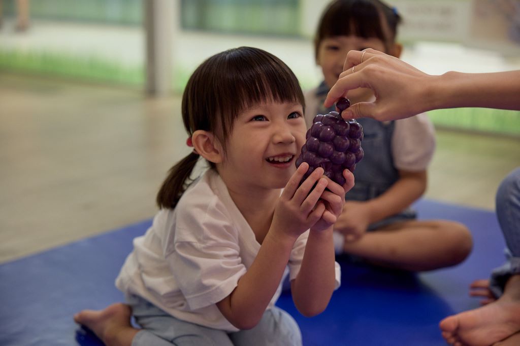Student in EduGrove’s Chinese enrichment class for preschoolers